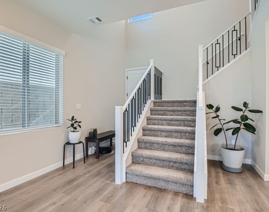 11604 Desert Hollow Avenue - Photo Thumbnail 14