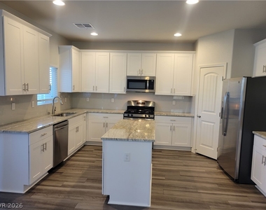 8784 Candelabra Court - Photo Thumbnail 3