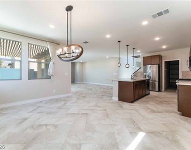 6933 Whisper Canyon Place - Photo Thumbnail 8