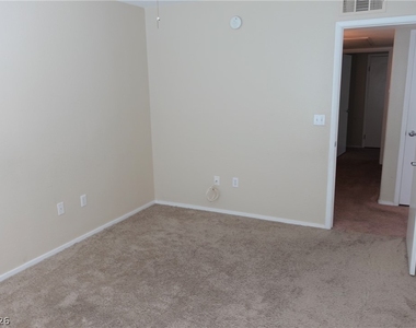 3131 Key Largo Drive - Photo Thumbnail 11