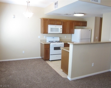 7701 W Robindale Road - Photo Thumbnail 7