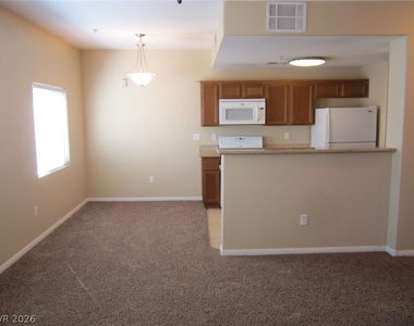 7701 W Robindale Road - Photo Thumbnail 8