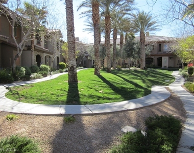 7701 W Robindale Road - Photo Thumbnail 4