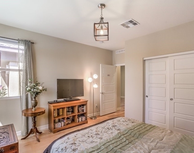 4763 E Beacon Ridge Drive - Photo Thumbnail 20