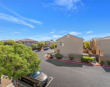 10471 Masons Creek Street - Photo Thumbnail 19