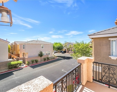 10471 Masons Creek Street - Photo Thumbnail 17