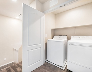 10471 Masons Creek Street - Photo Thumbnail 27