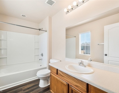 10471 Masons Creek Street - Photo Thumbnail 21