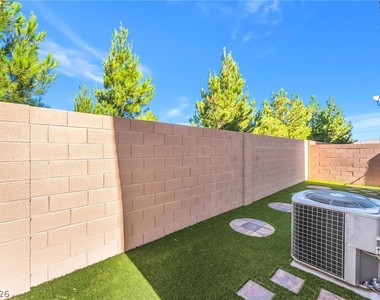 10471 Masons Creek Street - Photo Thumbnail 30