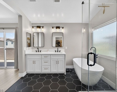 10660 Cumberland Creek Avenue - Photo Thumbnail 41