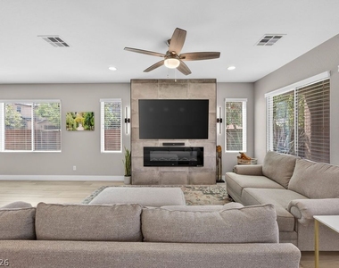 10660 Cumberland Creek Avenue - Photo Thumbnail 8