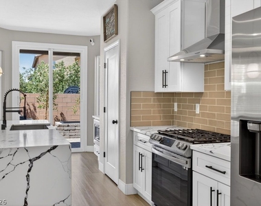 10660 Cumberland Creek Avenue - Photo Thumbnail 19
