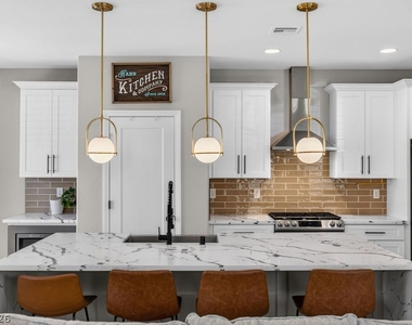 10660 Cumberland Creek Avenue - Photo Thumbnail 14