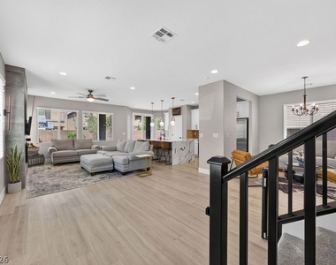 10660 Cumberland Creek Avenue - Photo Thumbnail 3