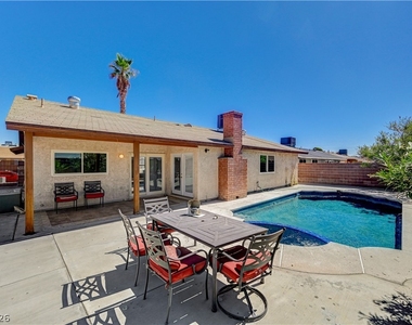 6813 Greydawn Drive - Photo Thumbnail 34