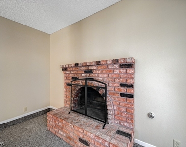 6813 Greydawn Drive - Photo Thumbnail 11