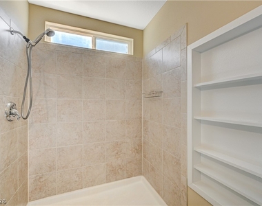 6813 Greydawn Drive - Photo Thumbnail 24