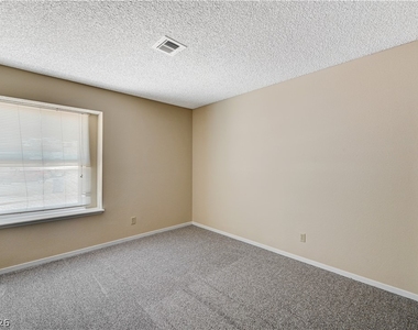 6813 Greydawn Drive - Photo Thumbnail 27