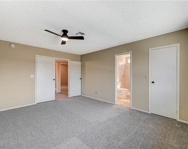 6813 Greydawn Drive - Photo Thumbnail 21