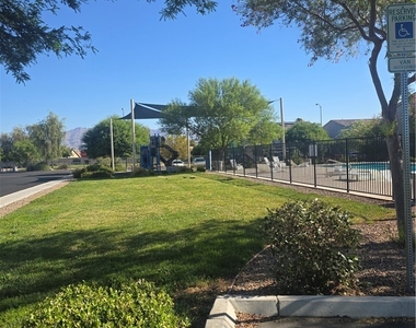 2861 Sunflower Days Avenue - Photo Thumbnail 10