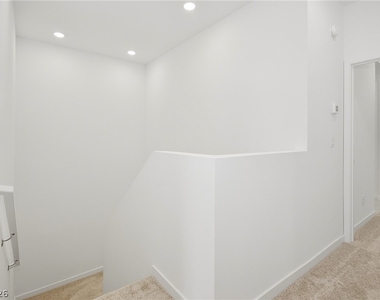 254 Walsh Peak Avenue - Photo Thumbnail 13