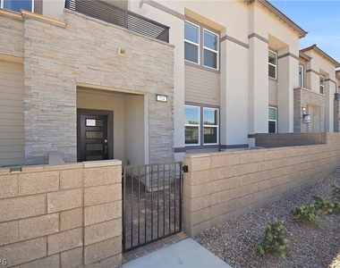 254 Walsh Peak Avenue - Photo Thumbnail 33