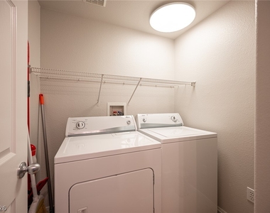 7701 W Robindale Road - Photo Thumbnail 35