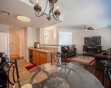 7701 W Robindale Road - Photo Thumbnail 11
