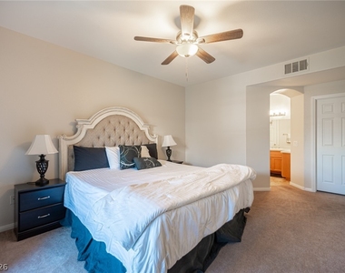 7701 W Robindale Road - Photo Thumbnail 28