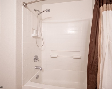 7701 W Robindale Road - Photo Thumbnail 22