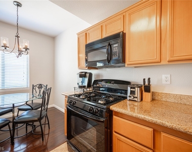 7701 W Robindale Road - Photo Thumbnail 14
