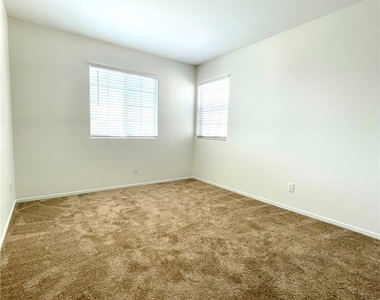 1326 Pine Terrace Court - Photo Thumbnail 35