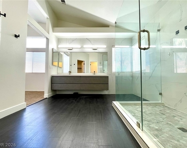1326 Pine Terrace Court - Photo Thumbnail 31