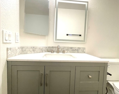 1326 Pine Terrace Court - Photo Thumbnail 41