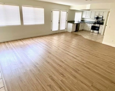 1326 Pine Terrace Court - Photo Thumbnail 14