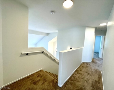 1326 Pine Terrace Court - Photo Thumbnail 32