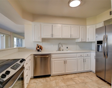 3111 Bel Air Drive - Photo Thumbnail 20