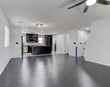7724 Vibrant Thread Court - Photo Thumbnail 17