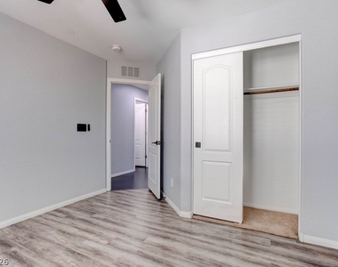 7724 Vibrant Thread Court - Photo Thumbnail 33