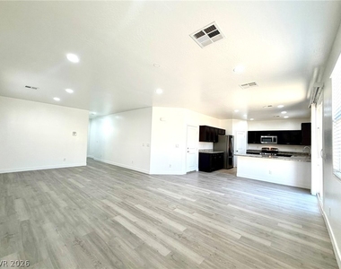 6979 Painted Vista Court - Photo Thumbnail 6