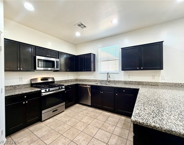 6979 Painted Vista Court - Photo Thumbnail 9