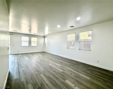 6979 Painted Vista Court - Photo Thumbnail 4