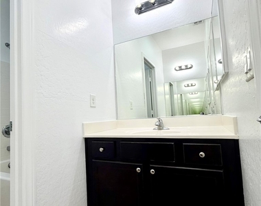 6979 Painted Vista Court - Photo Thumbnail 52