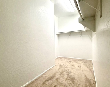 6979 Painted Vista Court - Photo Thumbnail 34