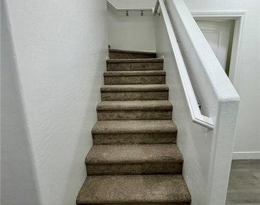 6979 Painted Vista Court - Photo Thumbnail 17