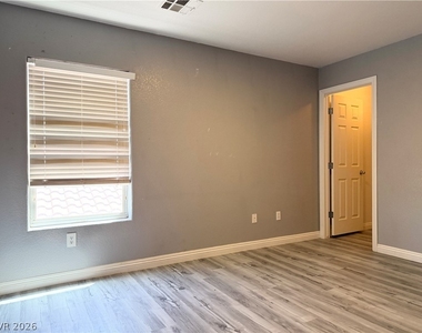10329 Kalang Street - Photo Thumbnail 13