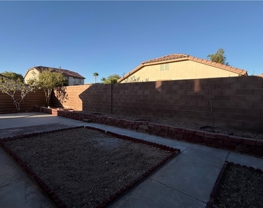 11232 Albergotta Court - Photo Thumbnail 20
