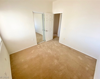 3904 Smokey Fog Avenue - Photo Thumbnail 11