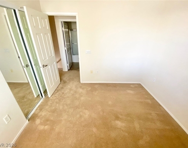 3904 Smokey Fog Avenue - Photo Thumbnail 12