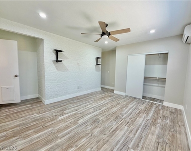 6144 Rosalita Avenue - Photo Thumbnail 9
